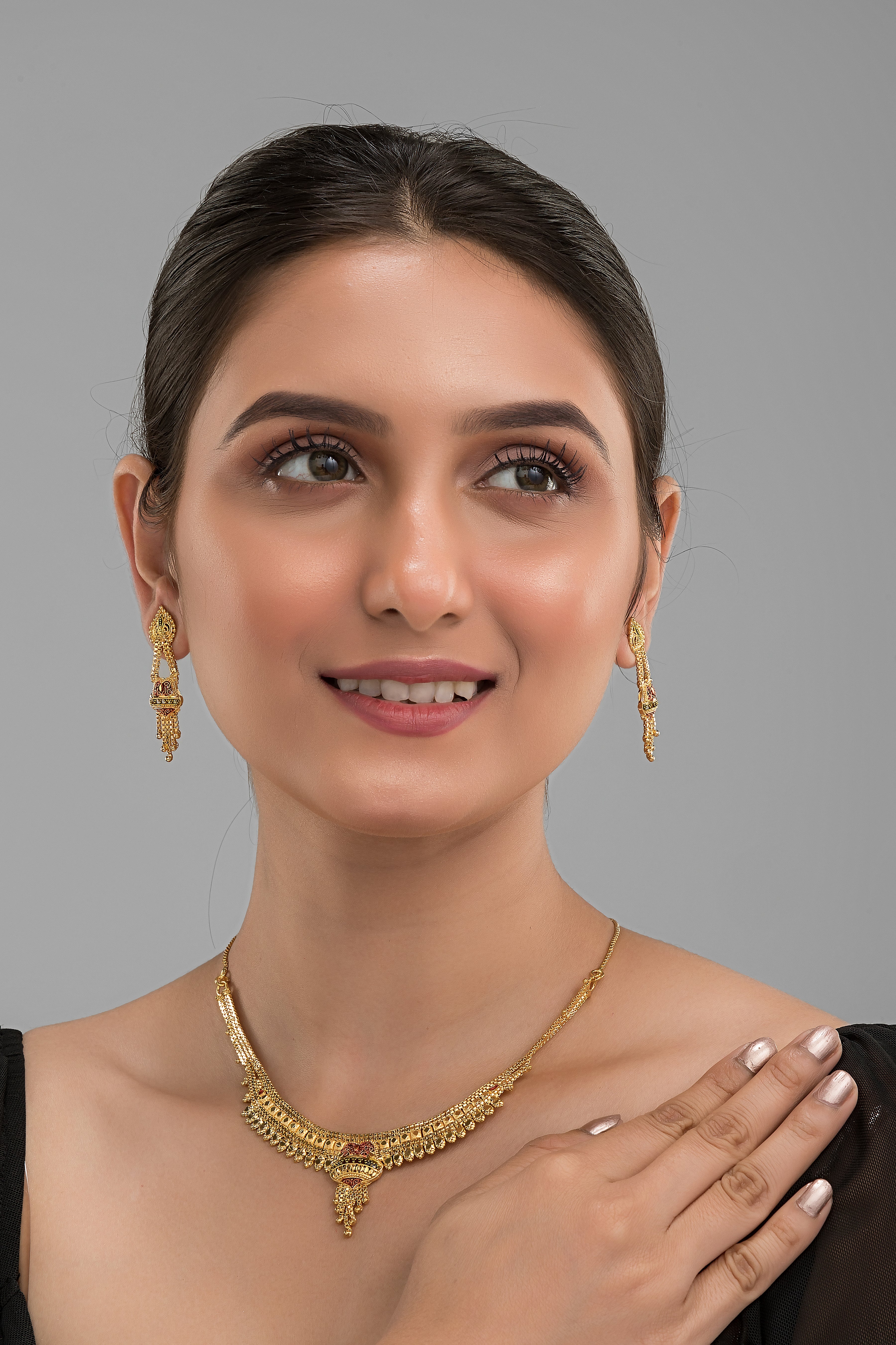 Saji Gold Plated Haar [Small Necklace ]