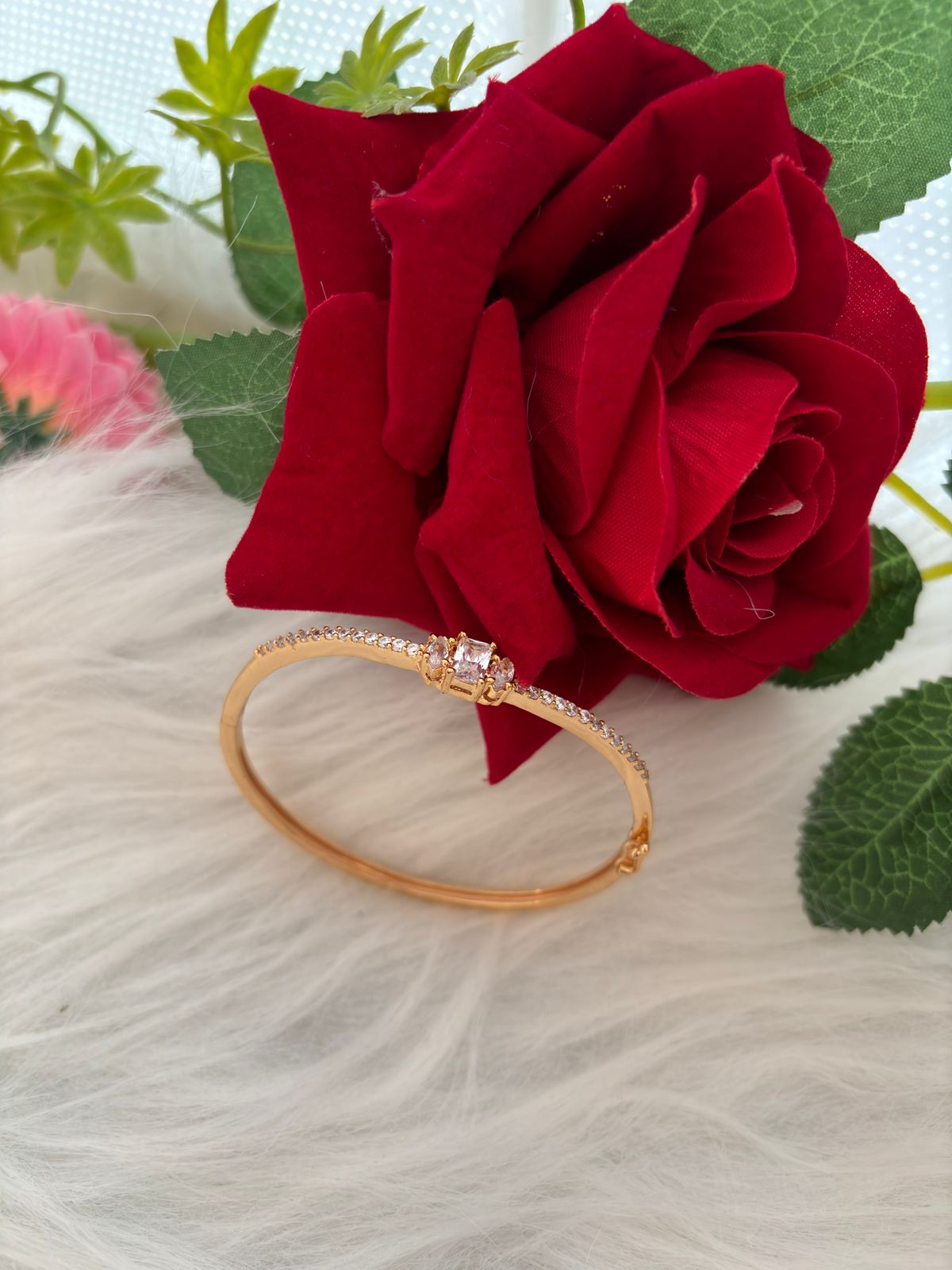 Circle Of Love (Sleek Opening  Bracelet)