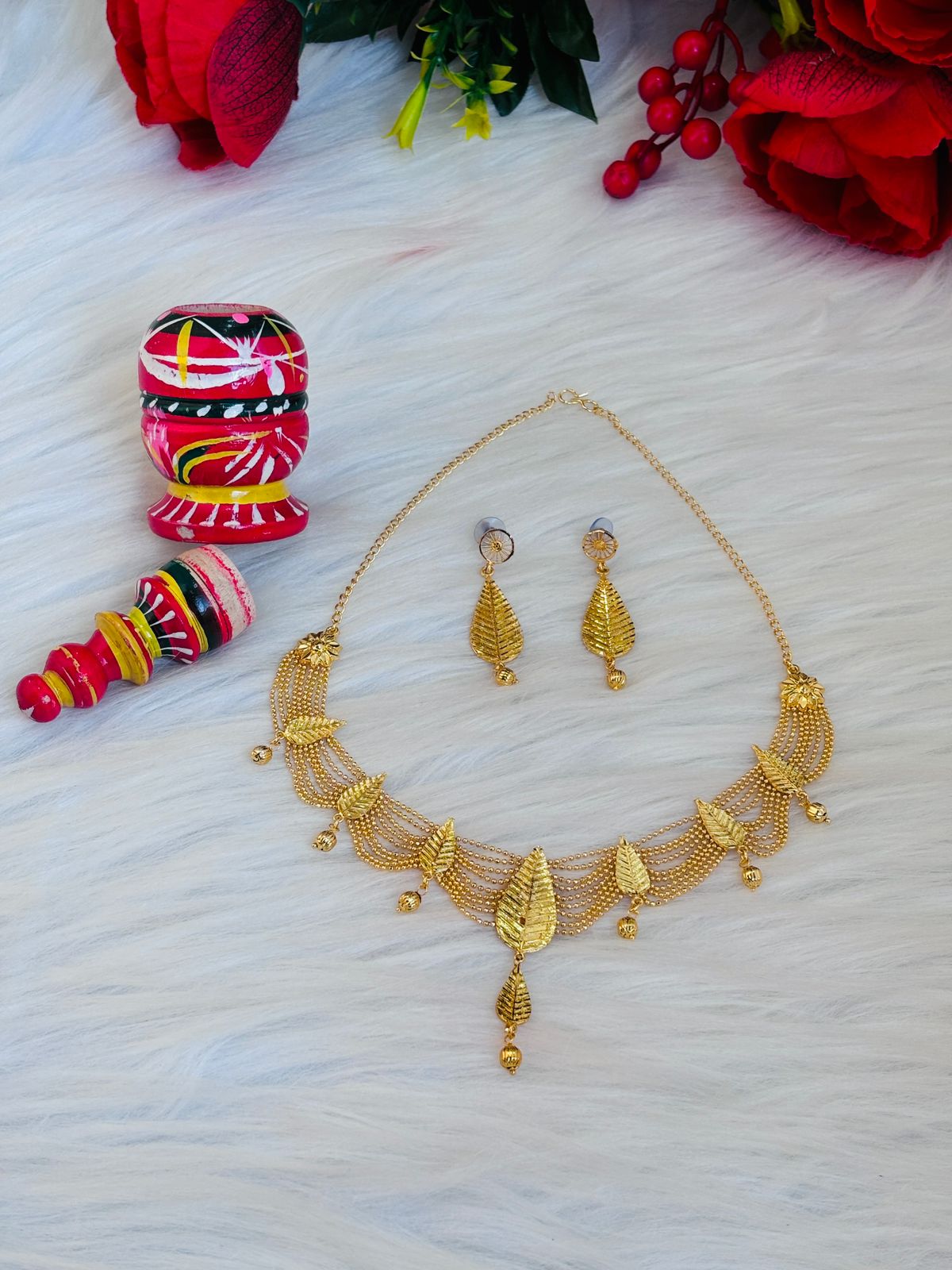 Leaf Design- Gold Plated Necklace Set