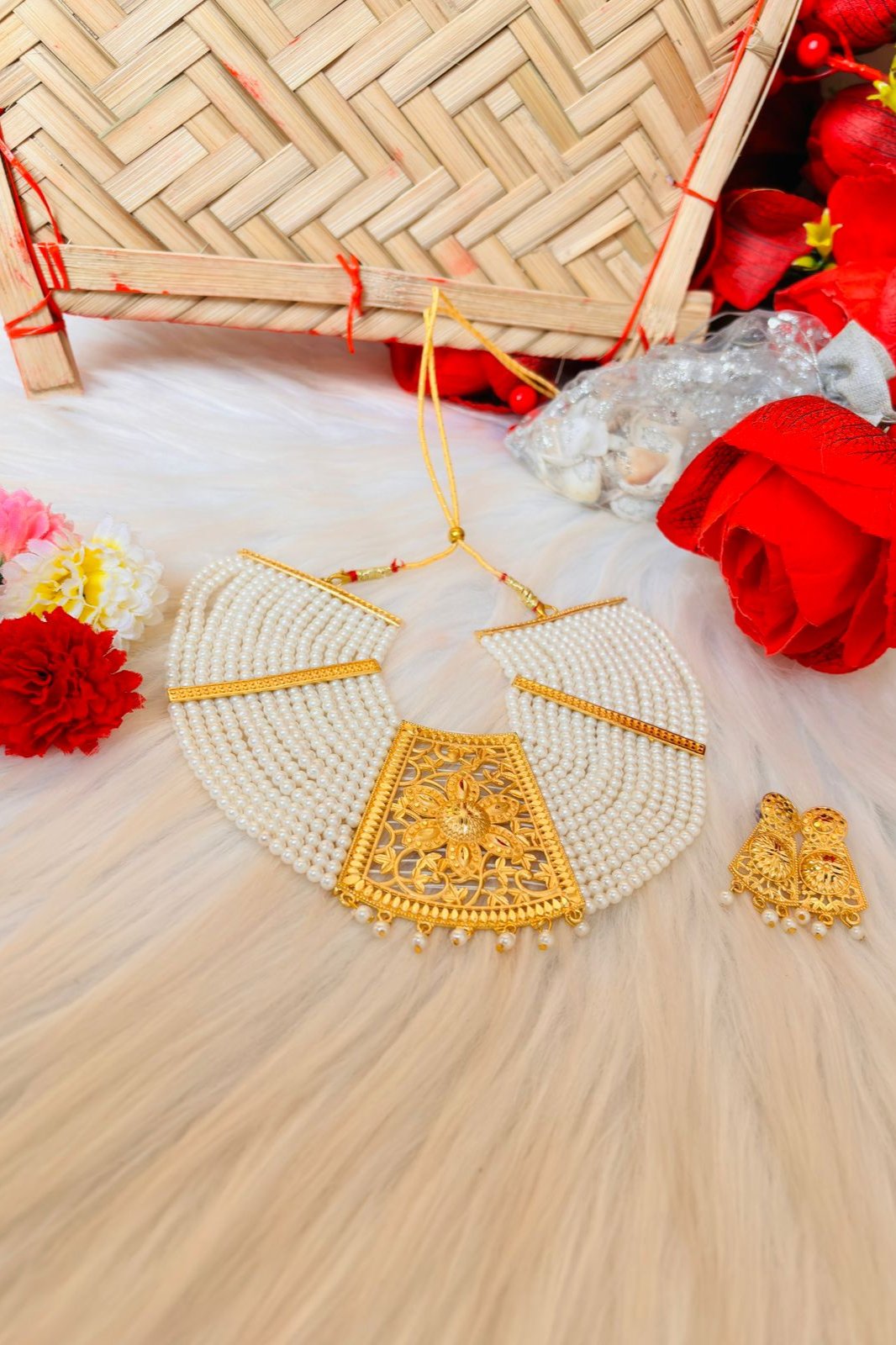 Pearl With Gold Plated Necklace Set