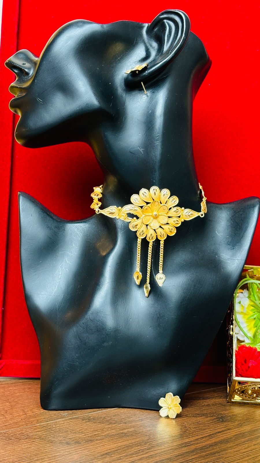 Glory Of Flower- Gold Plated Jewellery Set