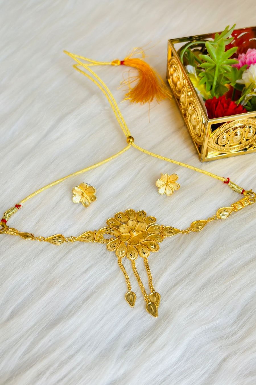 Glory Of Flower- Gold Plated Jewellery Set