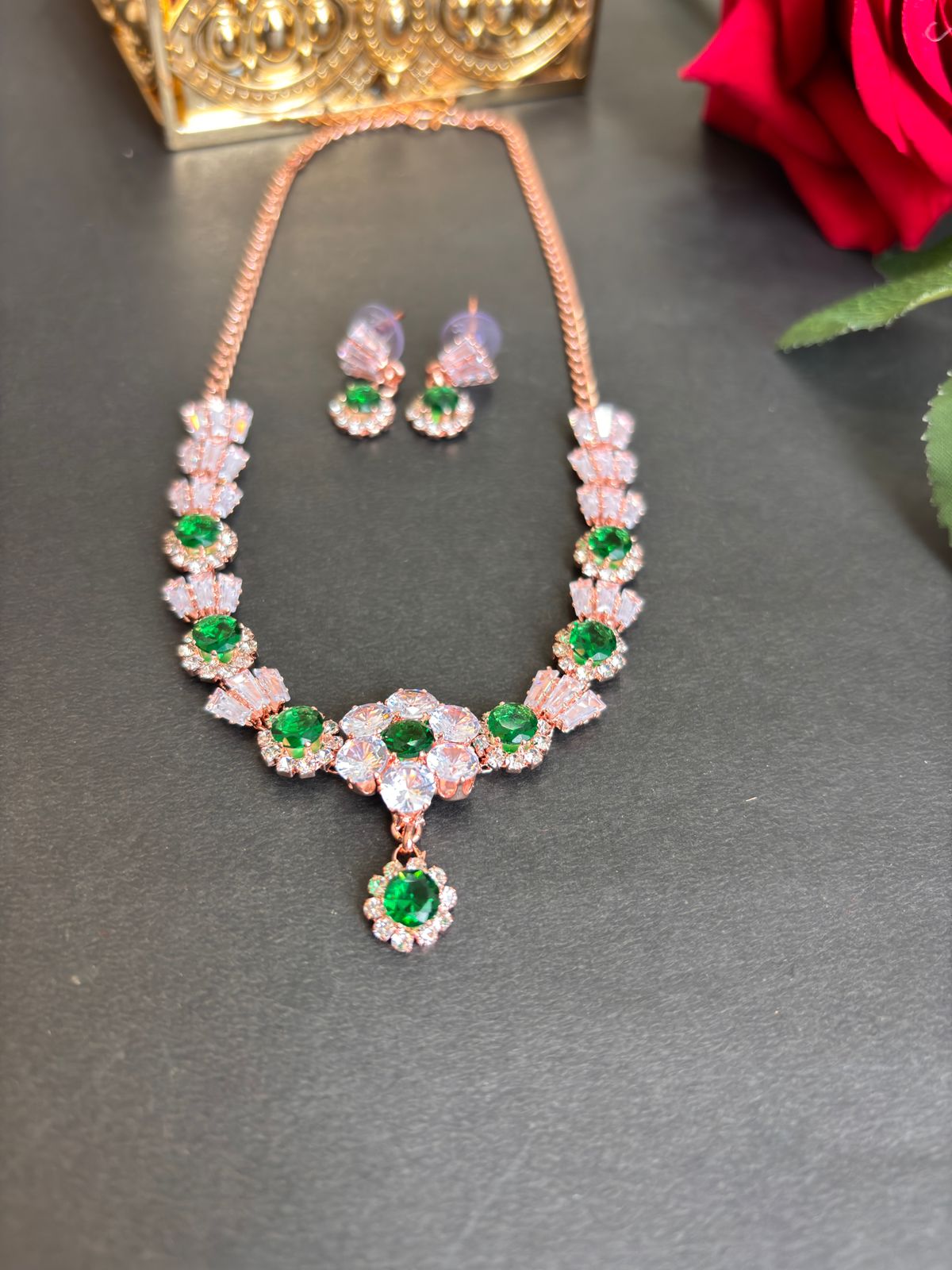 Green Shine- New Korean Necklace Set