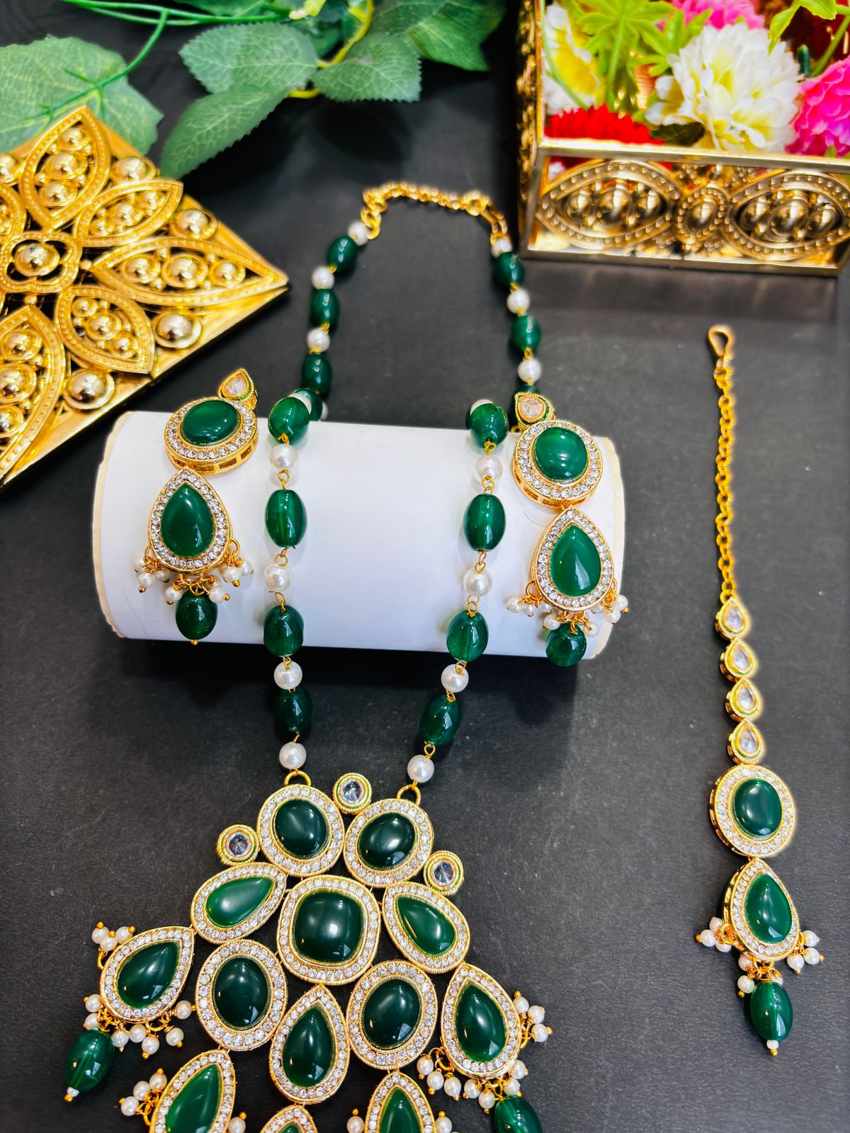 Royal Jewellery Set(Necklace, Earring and Maang Tikka)