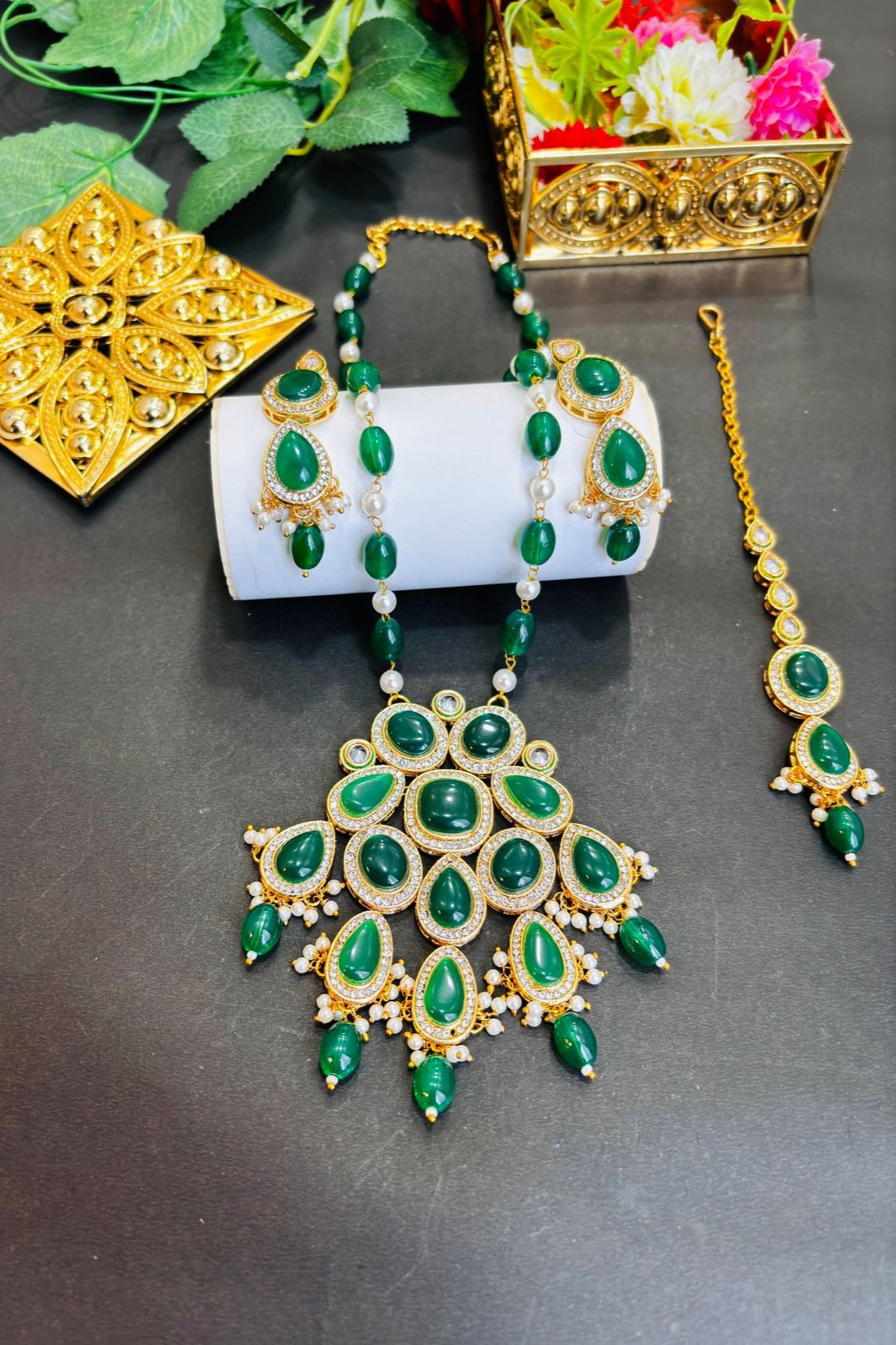 Royal Jewellery Set(Necklace, Earring and Maang Tikka)