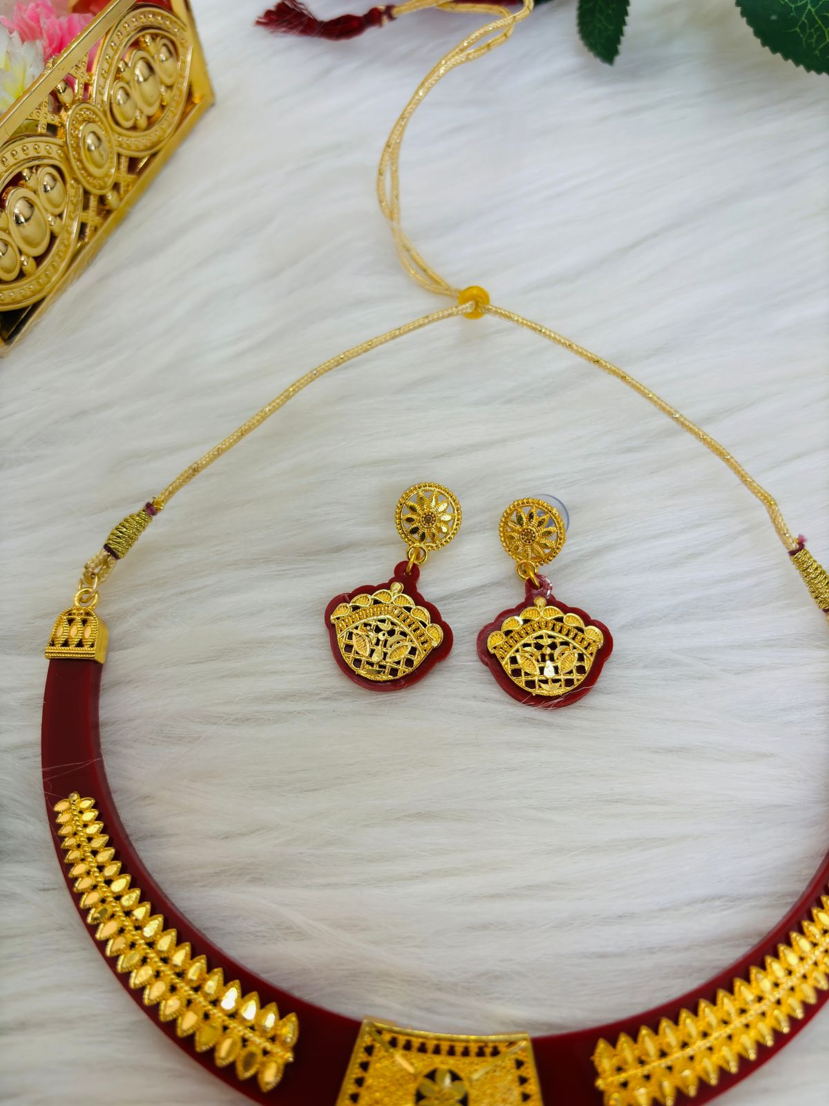 Golden Girl -Necklace Set