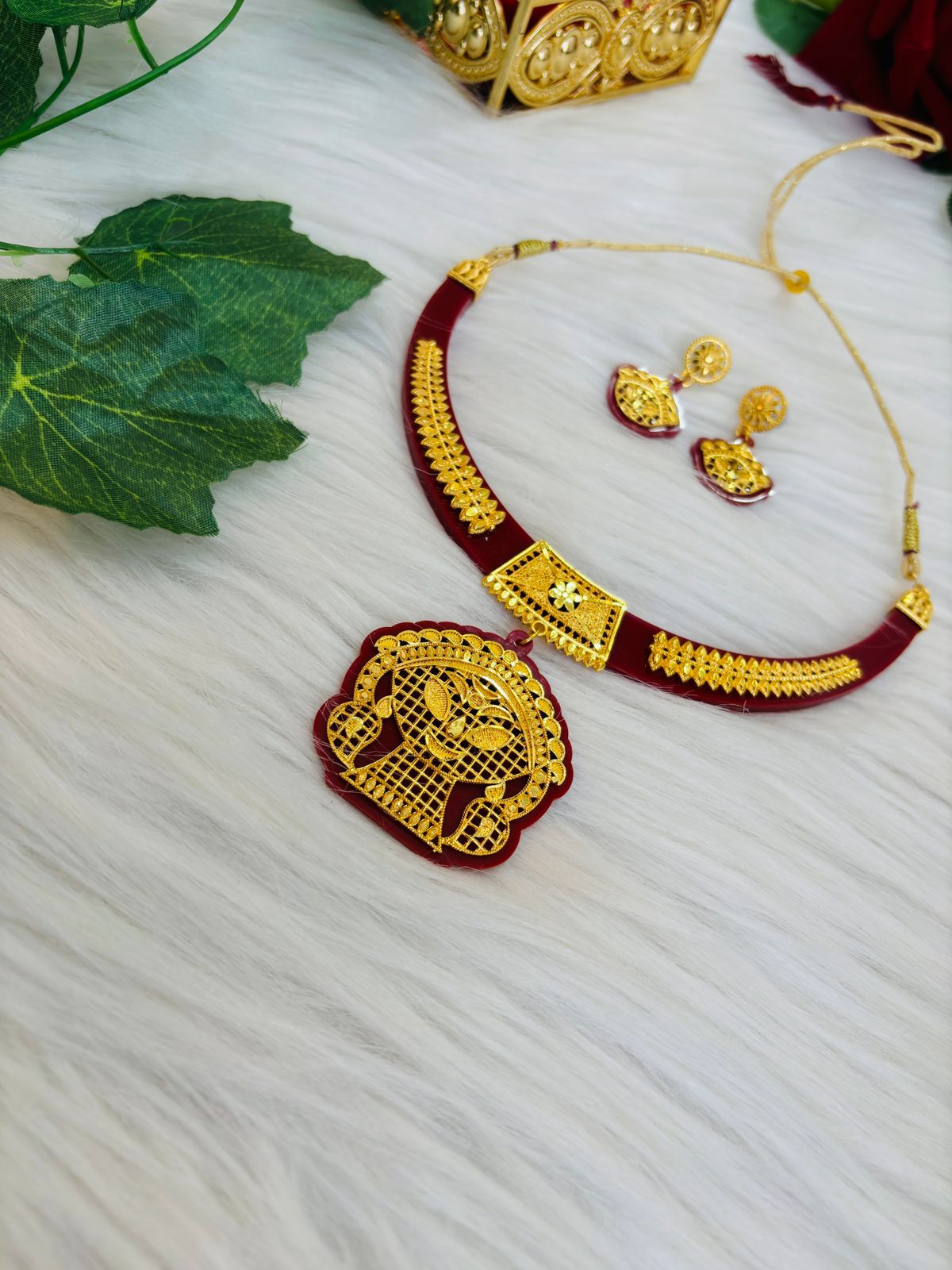 Golden Girl -Necklace Set