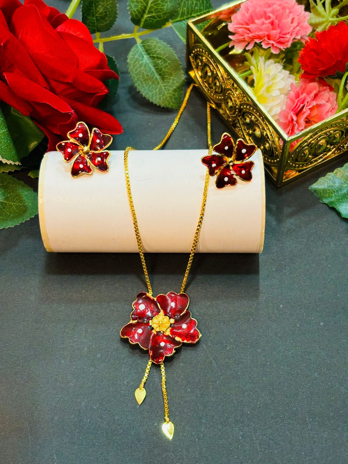 Phool- Gold Plated Necklace Set