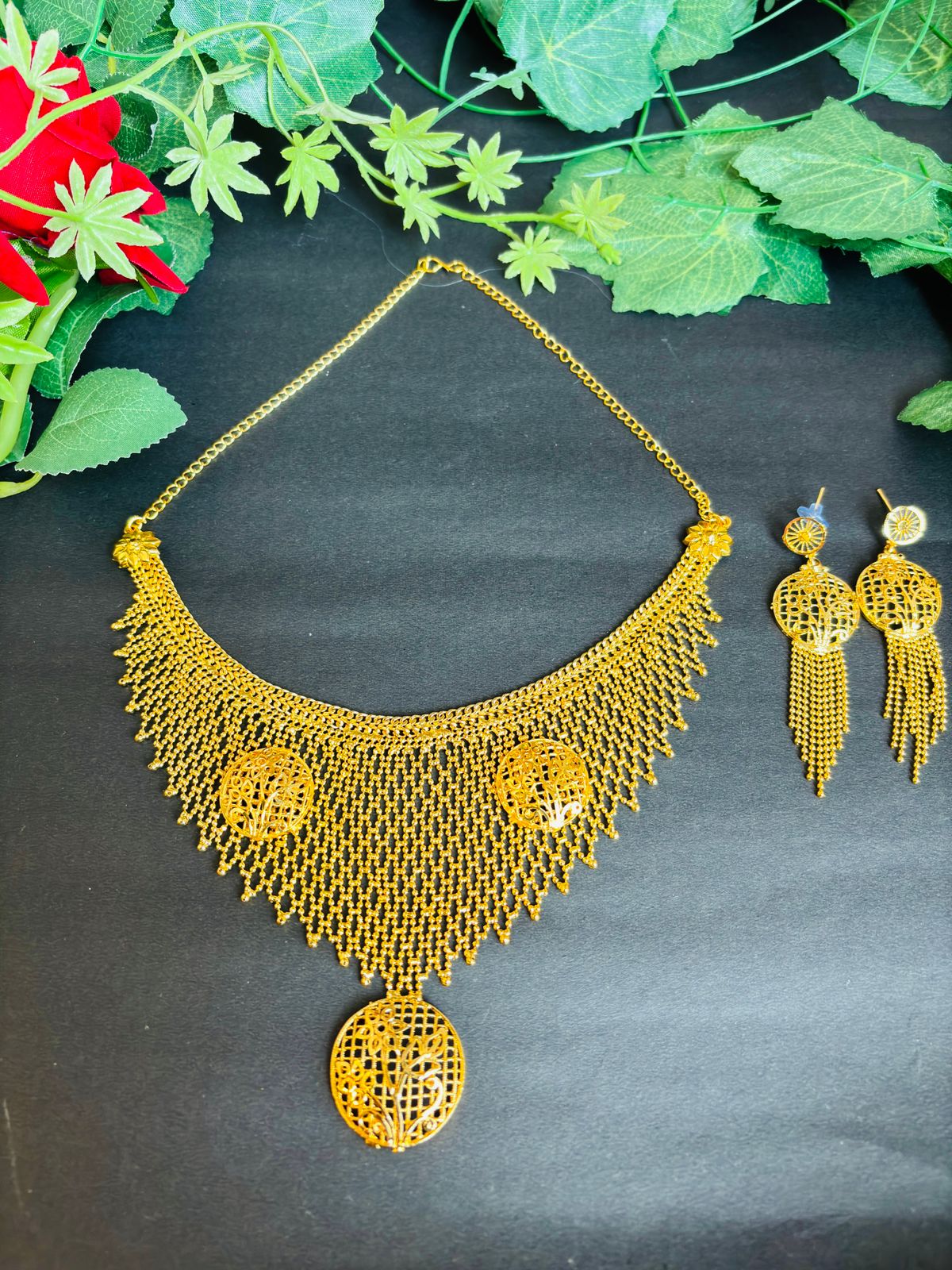 Pusphavati Gold Plated Necklace Set