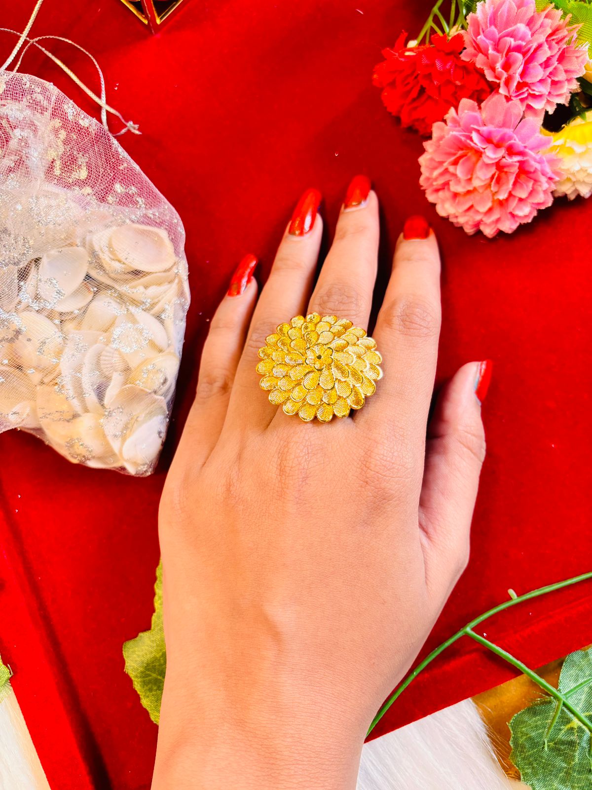 One Round- Gold Plated Ring