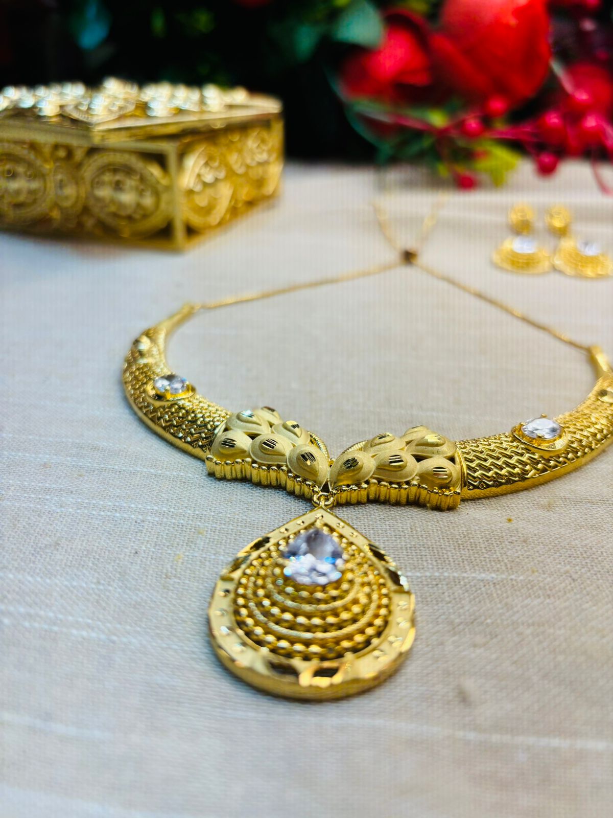 Impressive Gold Plated Necklace Set