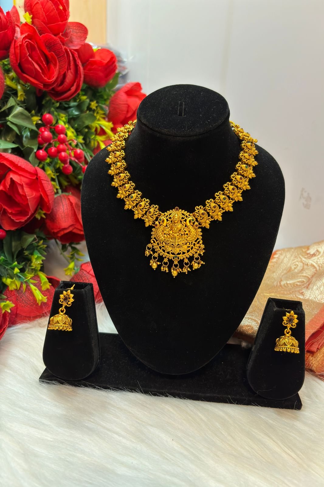 Laxmi Varan- Temple Jewellery