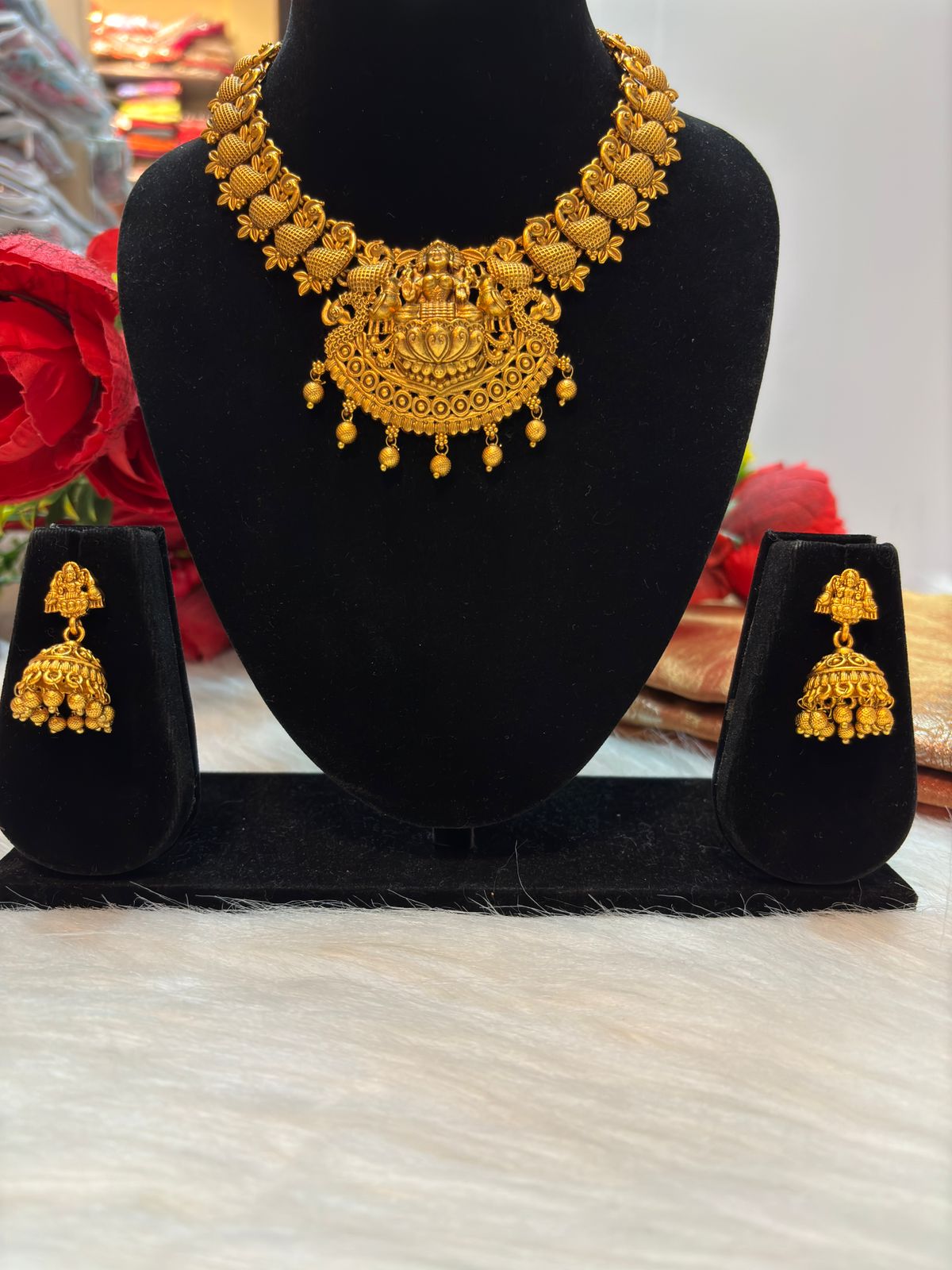 Kamala- South Indian Temple Jewellery Set