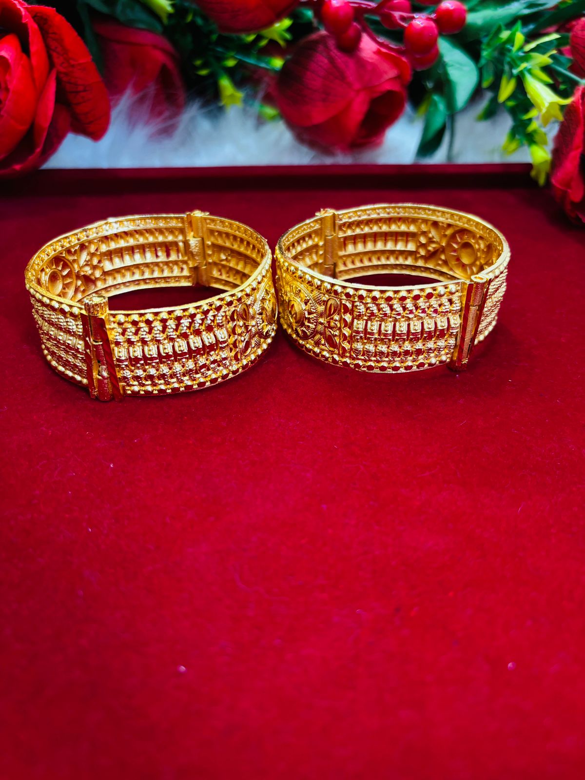 Raktakarabi Fancy Gold Plated Chur