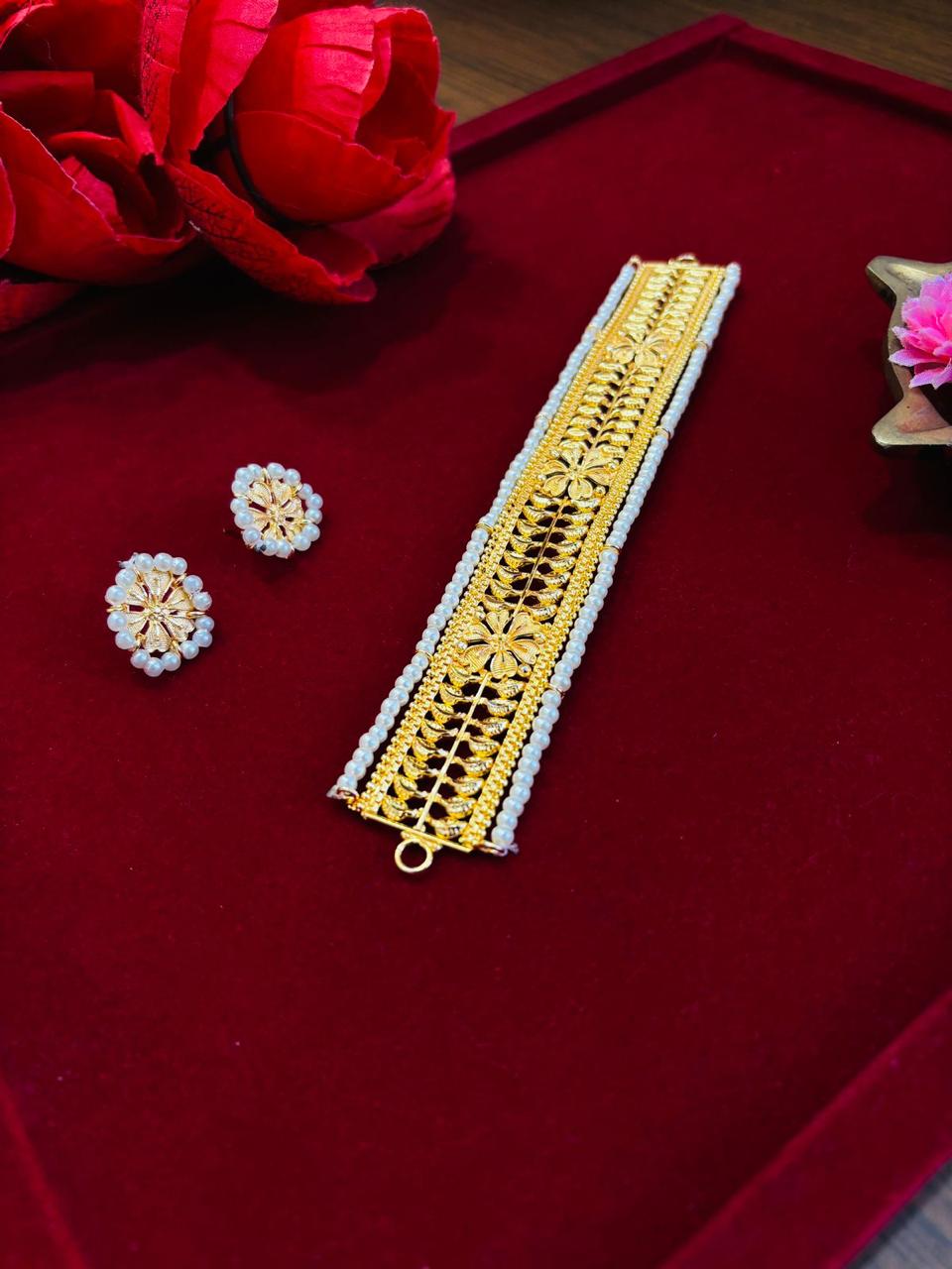 Patabahar (Gold Plated Chocker Set)