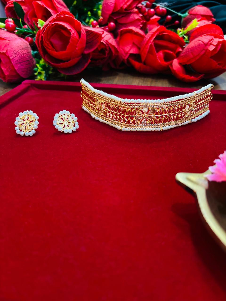 Patabahar (Gold Plated Chocker Set)