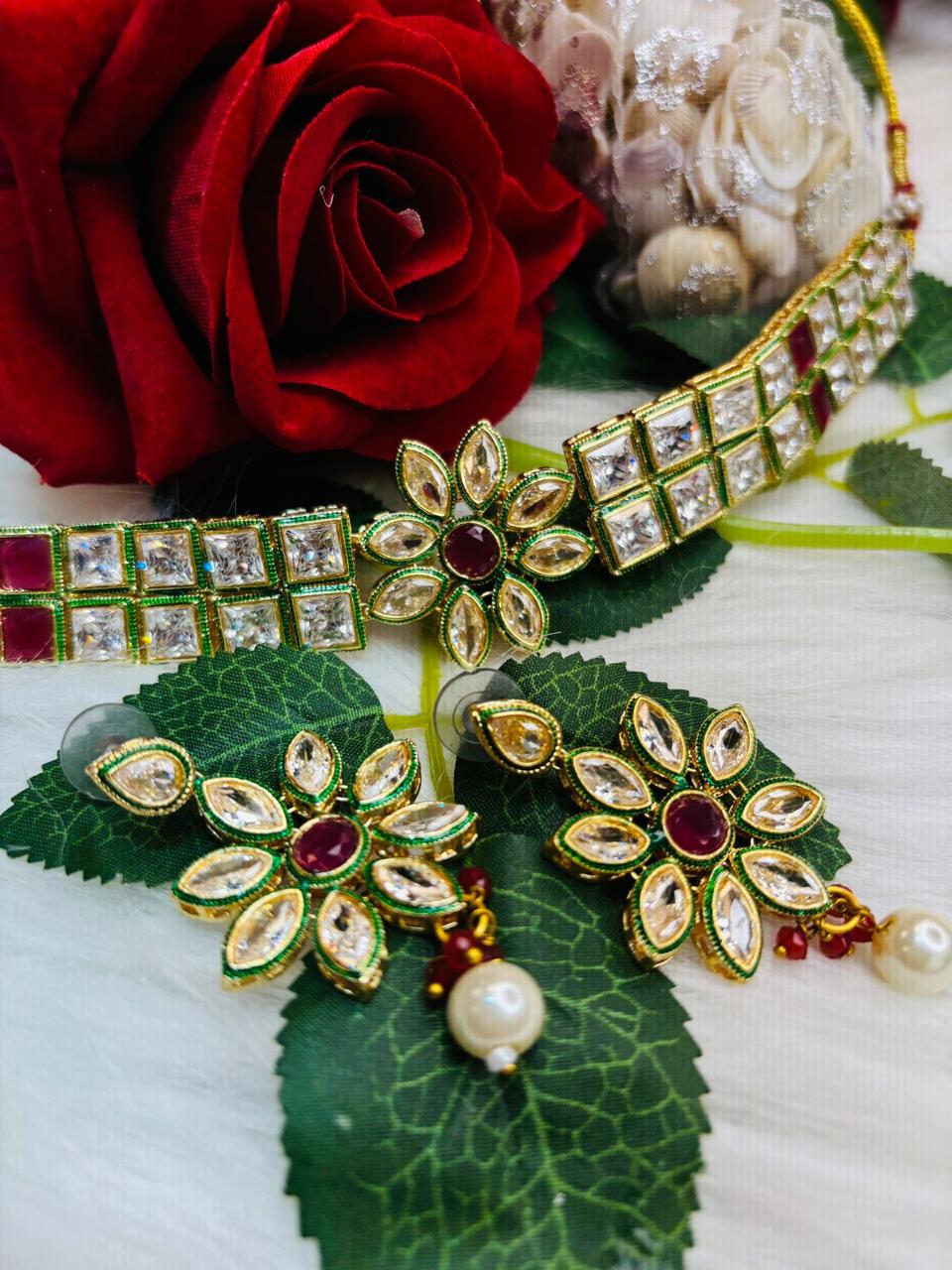 Old Heritage Kundan Special Chokar Set