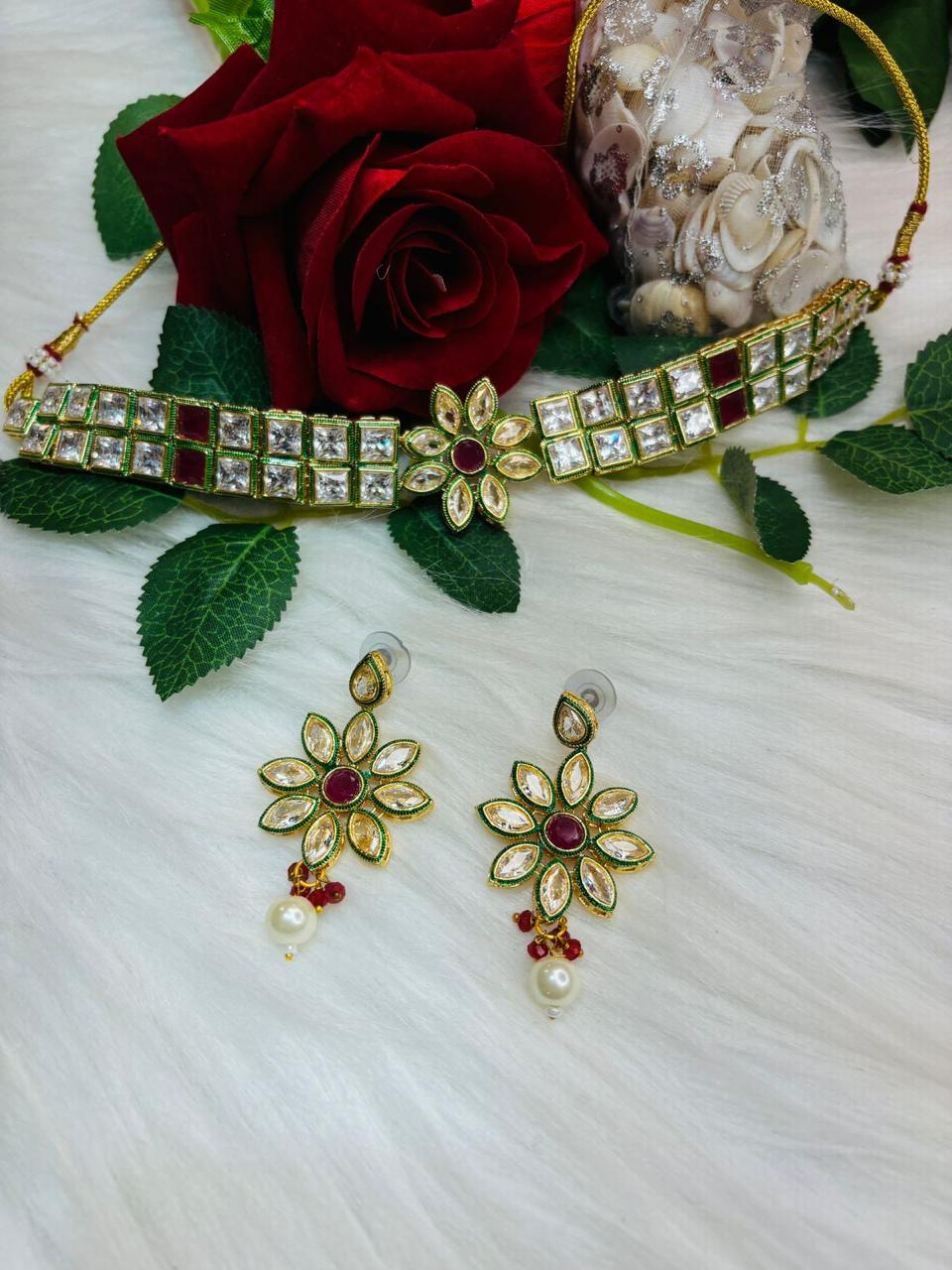 Old Heritage Kundan Special Chokar Set