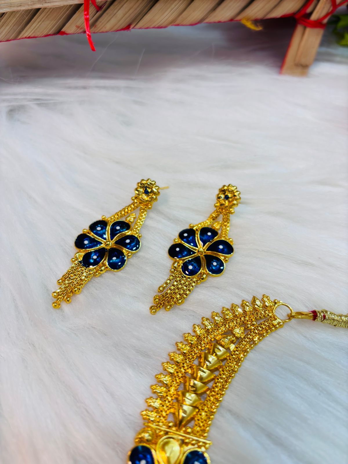 Blue floral Gold Plated Necklace Set