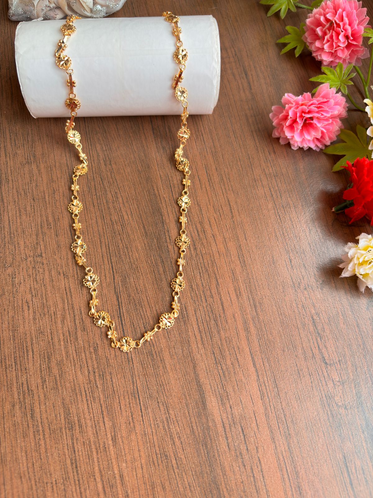 Shiny And Single Gold Plated Chain