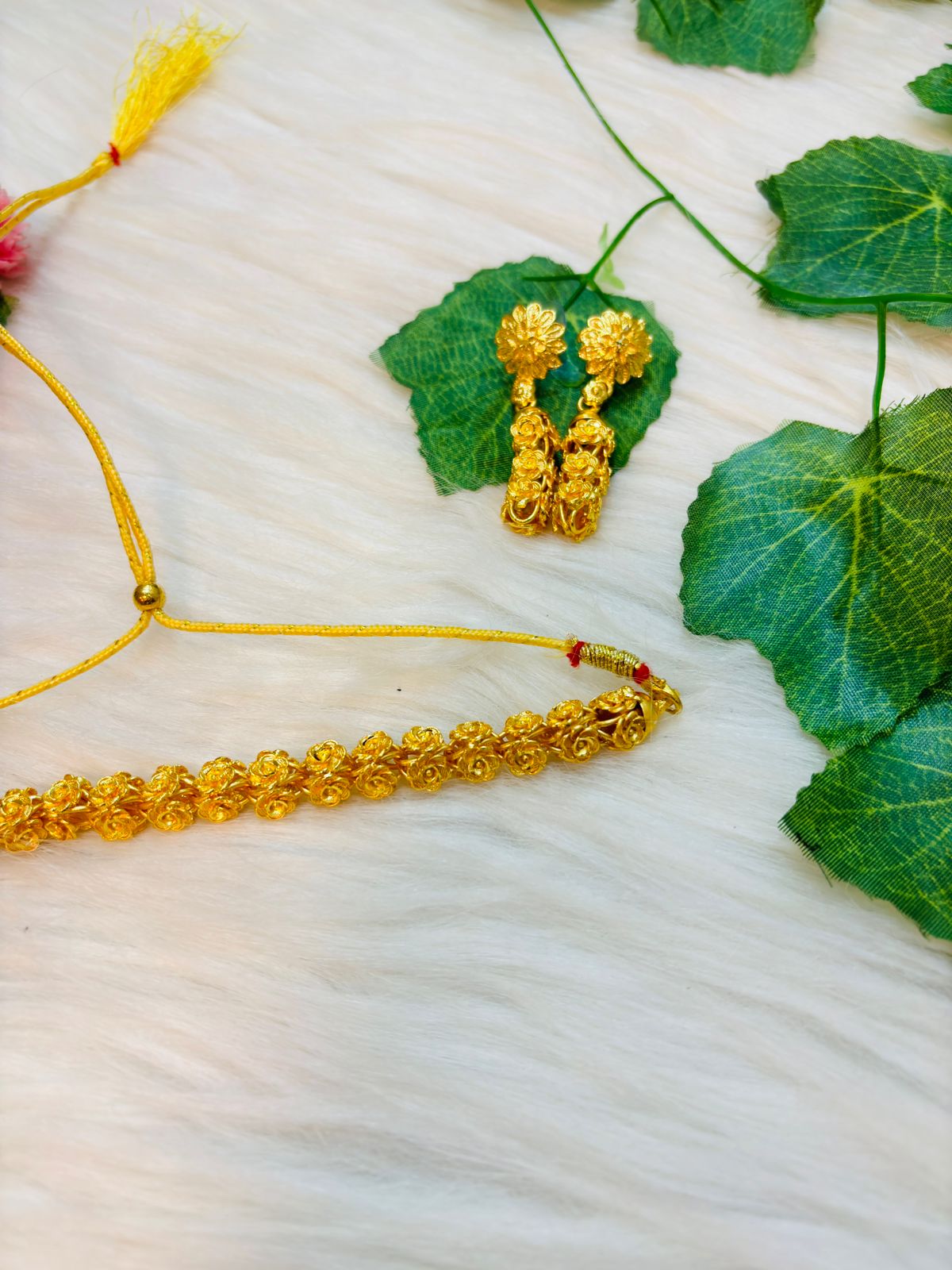 Old Blush Gold Plated Choker Set